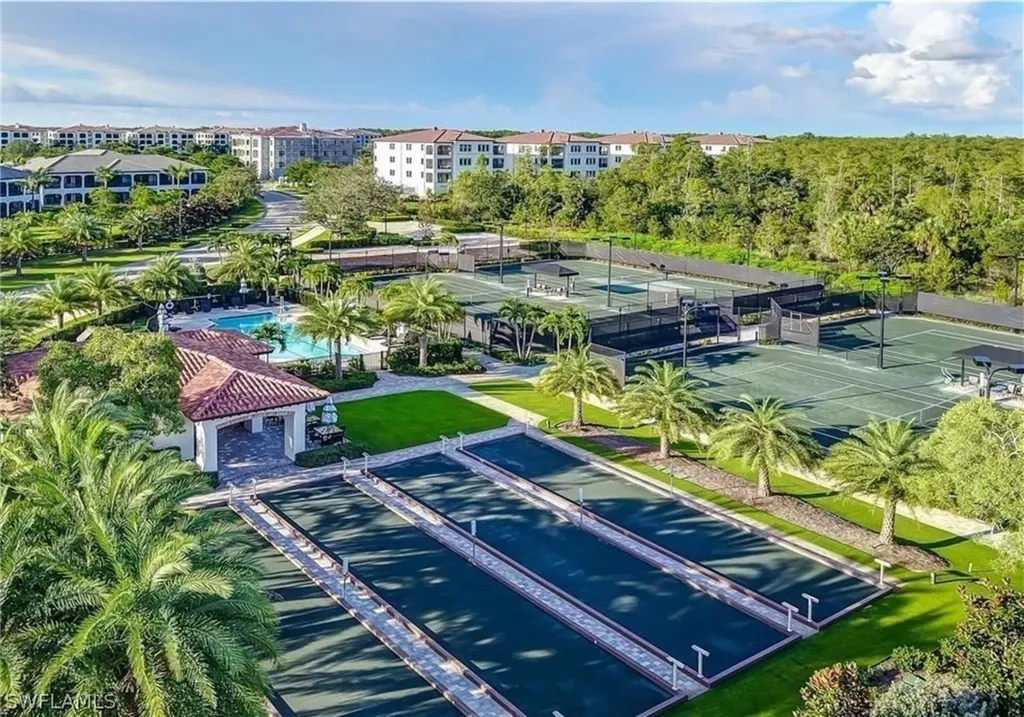 16391 Viansa Way Naples FL 34110