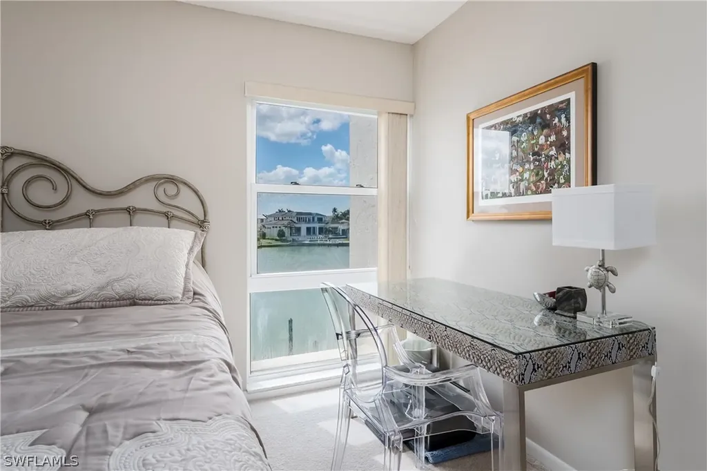 300 Park Shore Drive Naples FL 34103