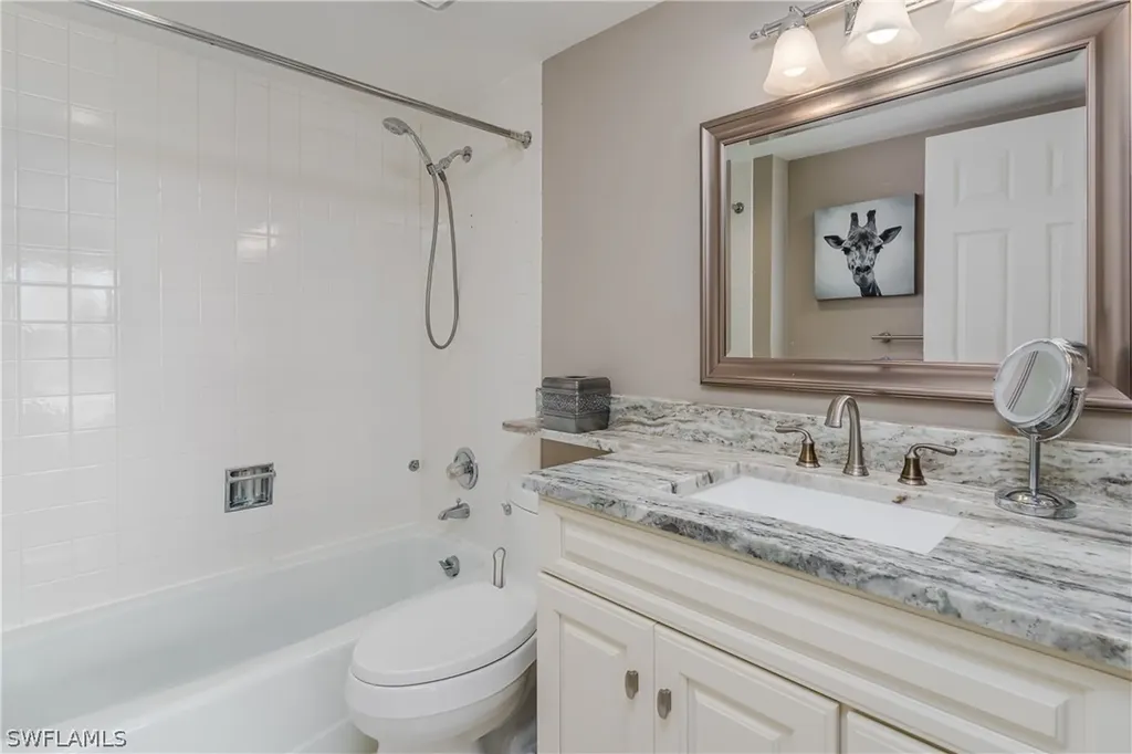 300 Park Shore Drive Naples FL 34103