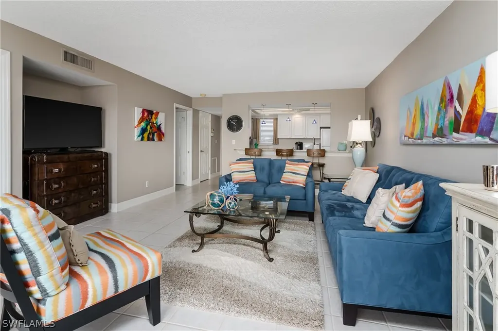 300 Park Shore Drive Naples FL 34103