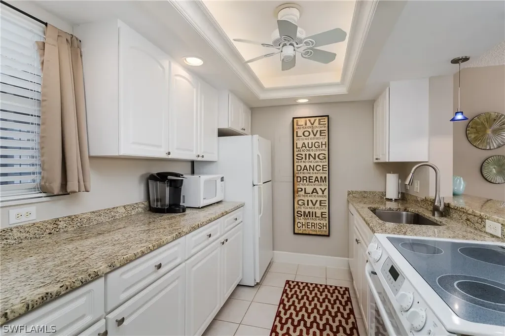 300 Park Shore Drive Naples FL 34103