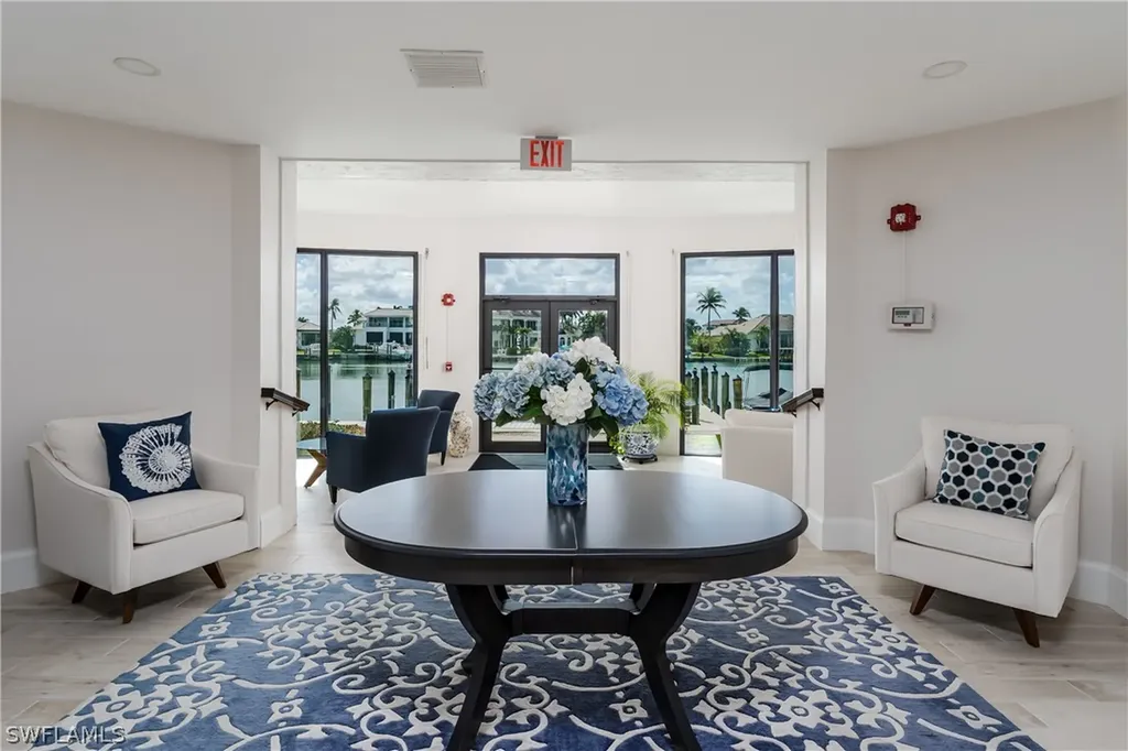 300 Park Shore Drive Naples FL 34103