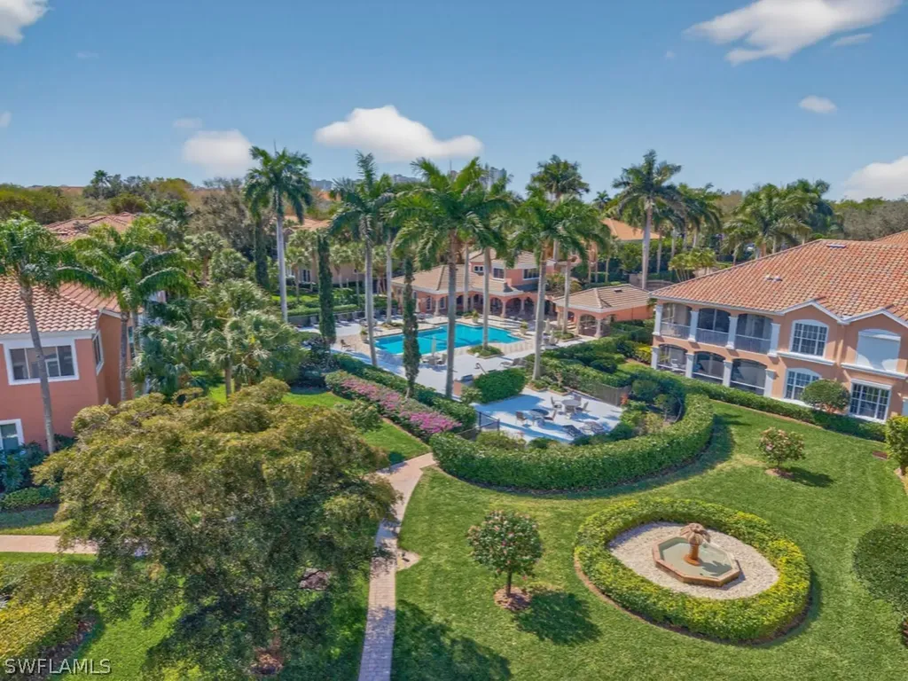 540 Via Veneto Naples FL 34108
