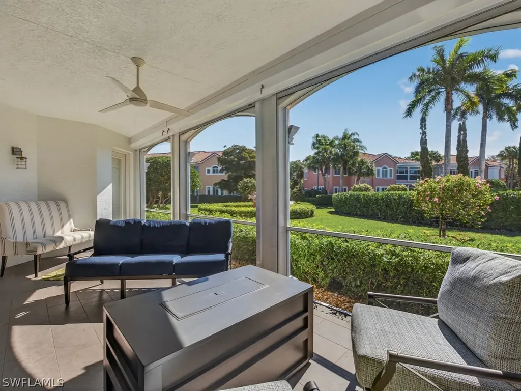 540 Via Veneto Naples FL 34108