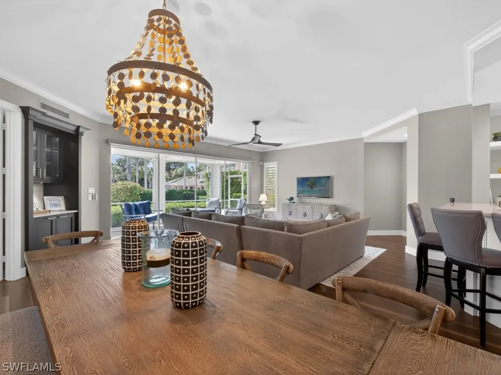 540 Via Veneto Naples FL 34108