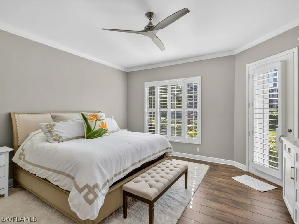 540 Via Veneto Naples FL 34108