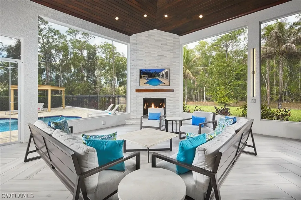 6771 Hunters Road Naples FL 34109