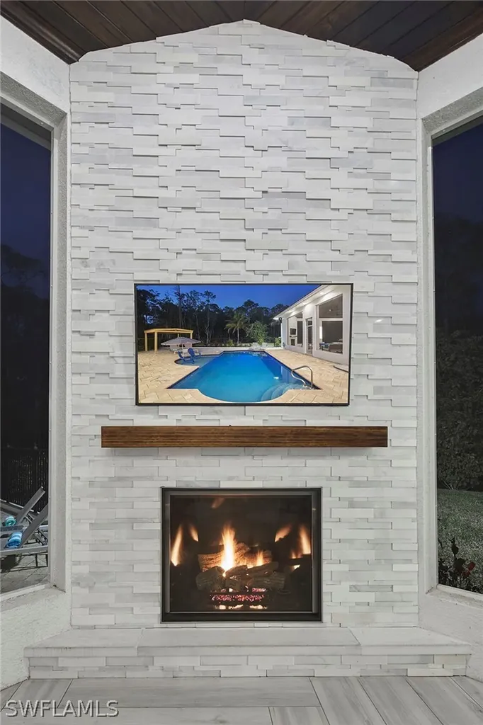 6771 Hunters Road Naples FL 34109