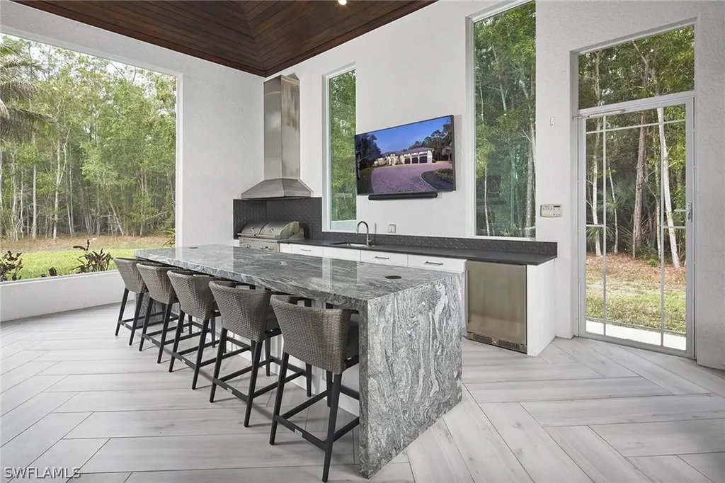 6771 Hunters Road Naples FL 34109