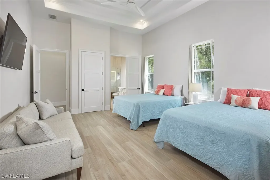 6771 Hunters Road Naples FL 34109