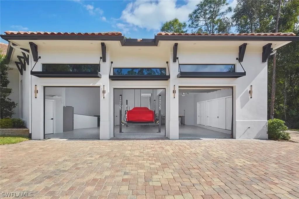6771 Hunters Road Naples FL 34109