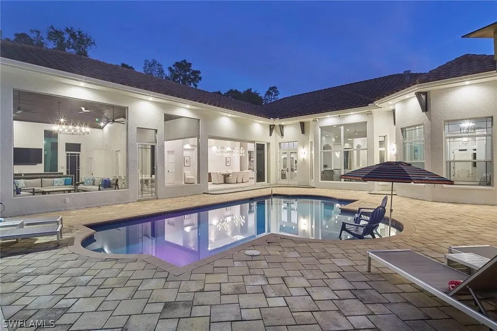 6771 Hunters Road Naples FL 34109
