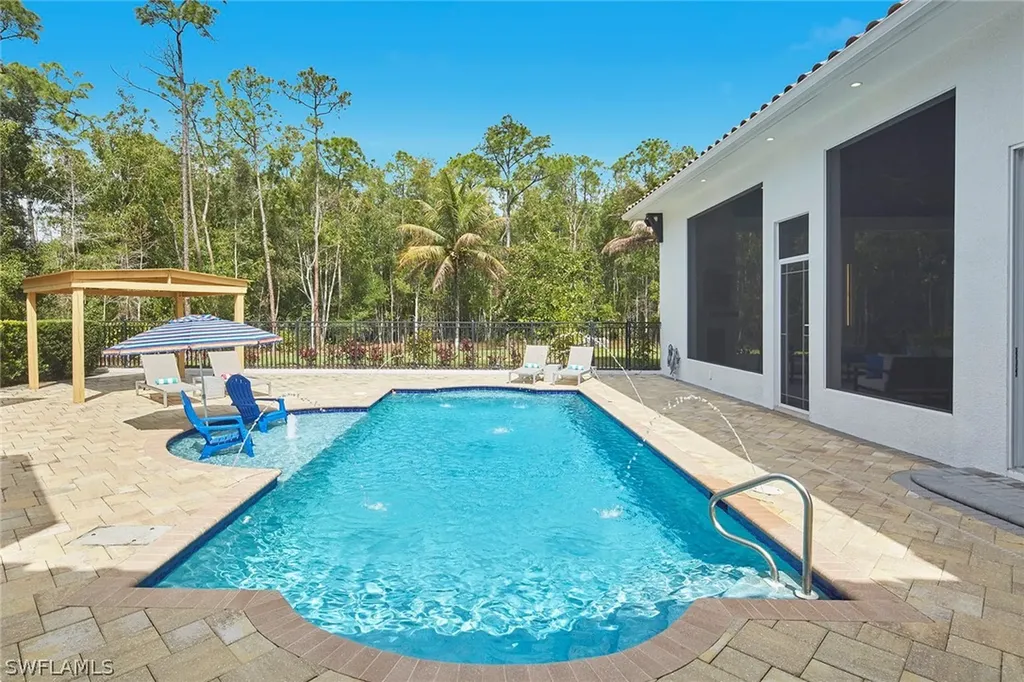 6771 Hunters Road Naples FL 34109