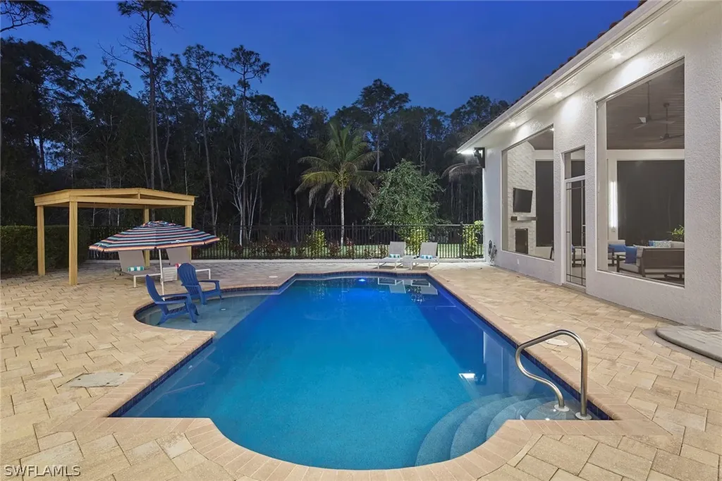 6771 Hunters Road Naples FL 34109