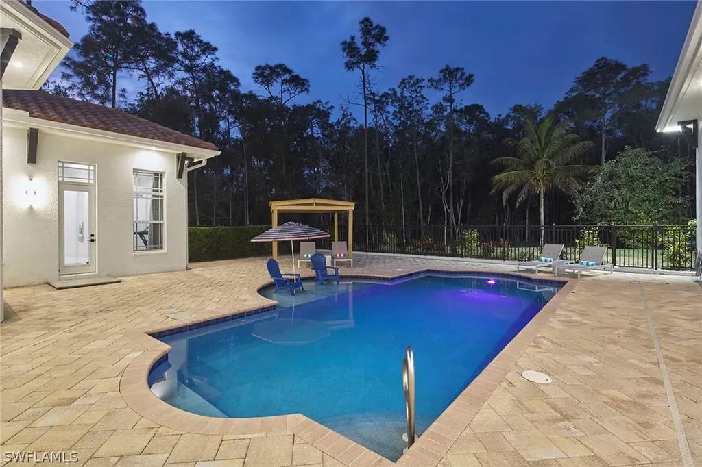 6771 Hunters Road Naples FL 34109