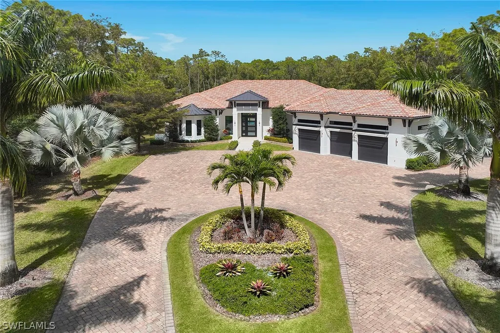 6771 Hunters Road Naples FL 34109