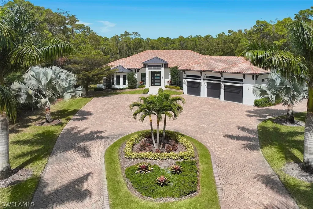 6771 Hunters Road Naples FL 34109