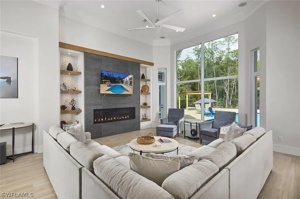 6771 Hunters Road Naples FL 34109