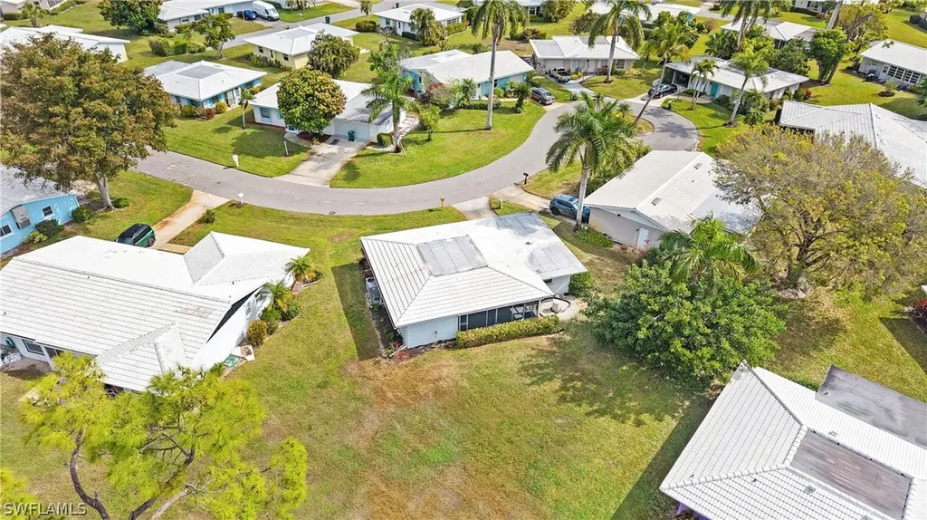54 Hilo Court Naples FL 34112