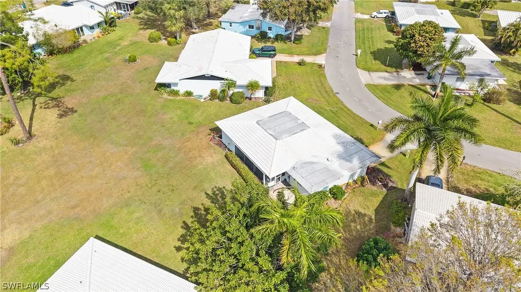 54 Hilo Court Naples FL 34112