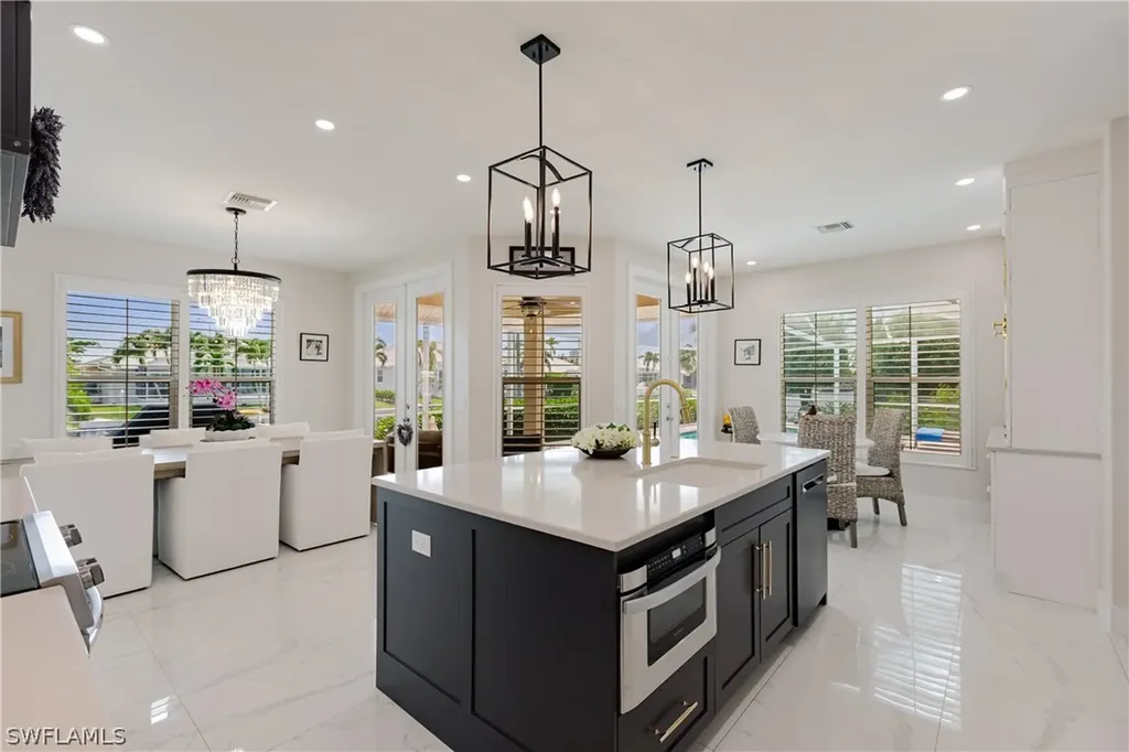 1045 Cottonwood Court Marco Island FL 34145
