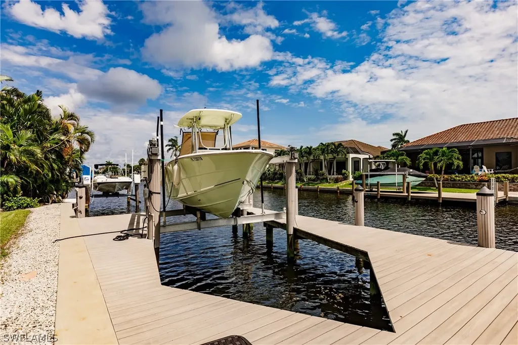 1045 Cottonwood Court Marco Island FL 34145