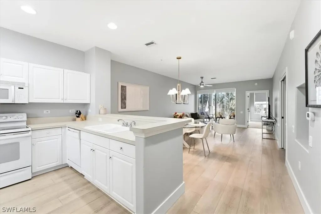 8259 Parkstone Place Naples FL 34120