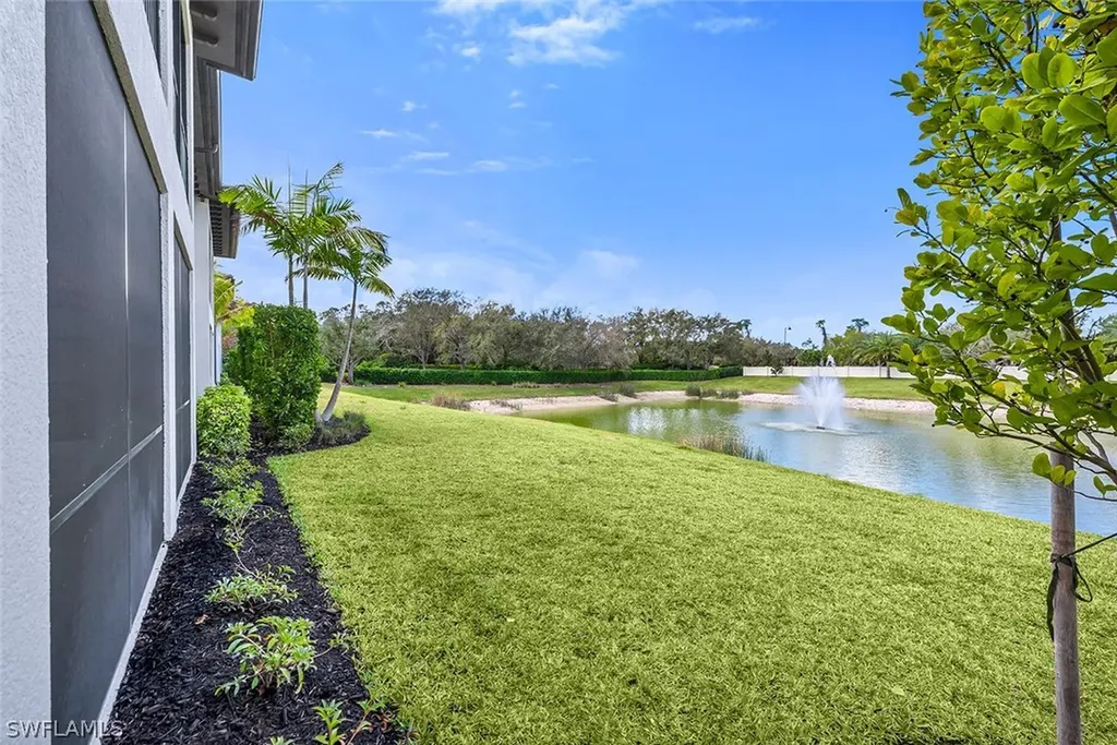 16885 Fairgrove Way Naples FL 34110