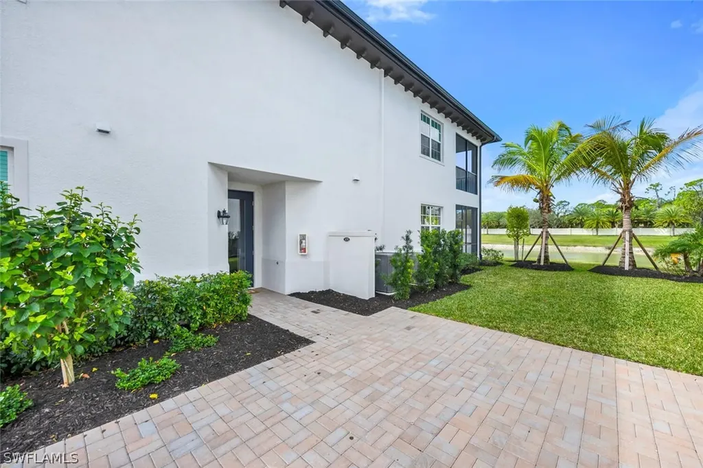 16885 Fairgrove Way Naples FL 34110
