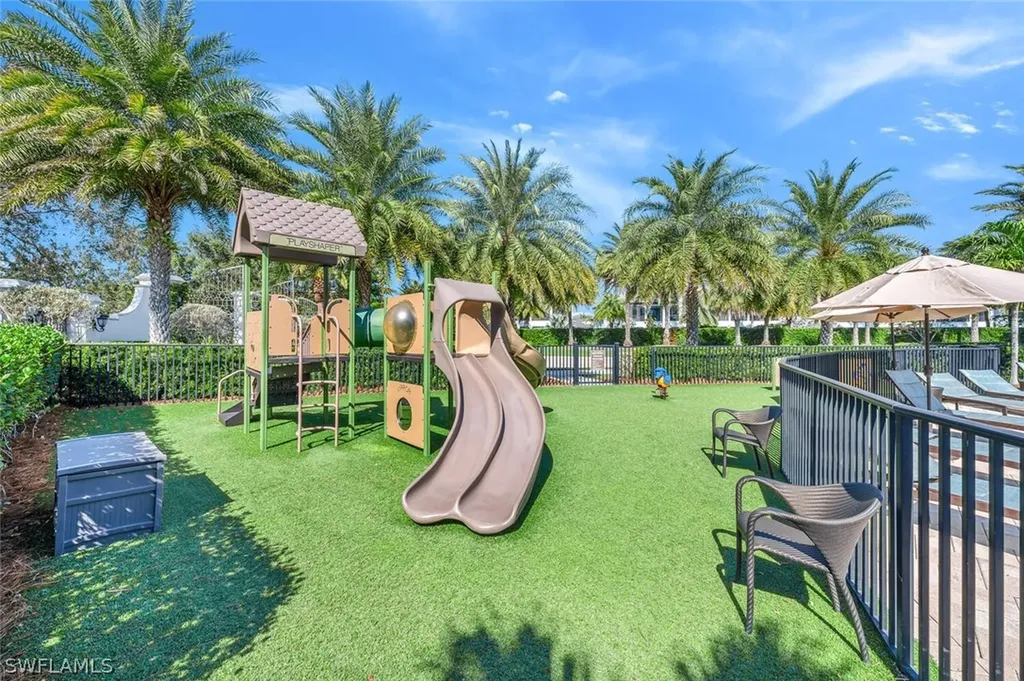 16885 Fairgrove Way Naples FL 34110