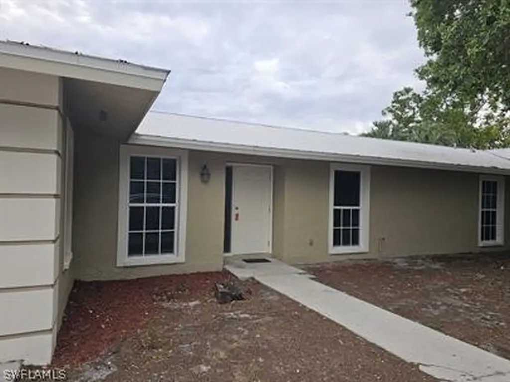 3005 Gordon Street Naples FL 34112