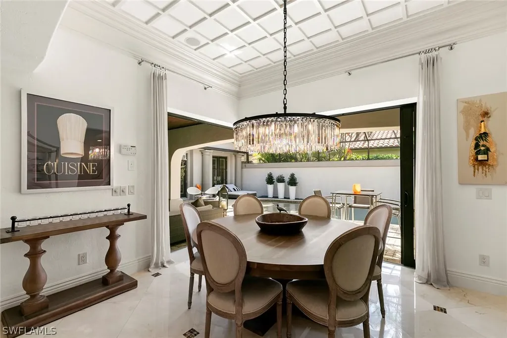 2892 Tiburon Boulevard E Naples FL 34109