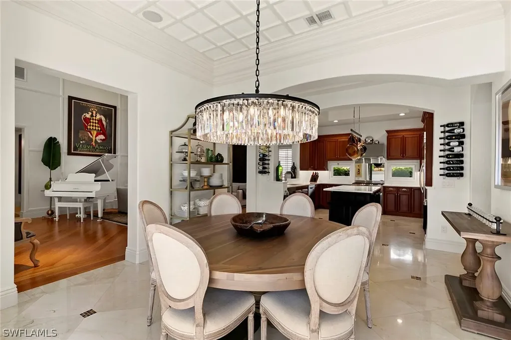 2892 Tiburon Boulevard E Naples FL 34109