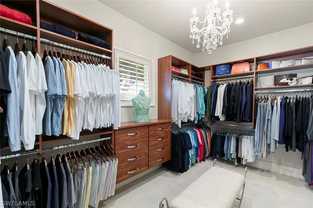 2892 Tiburon Boulevard E Naples FL 34109