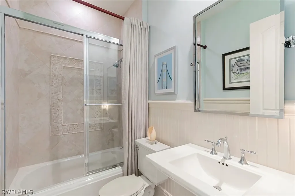 2892 Tiburon Boulevard E Naples FL 34109