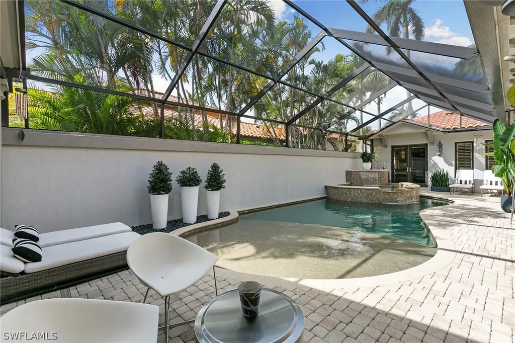 2892 Tiburon Boulevard E Naples FL 34109