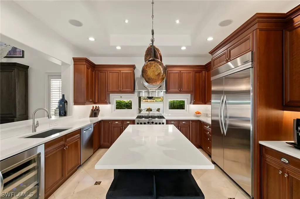 2892 Tiburon Boulevard E Naples FL 34109
