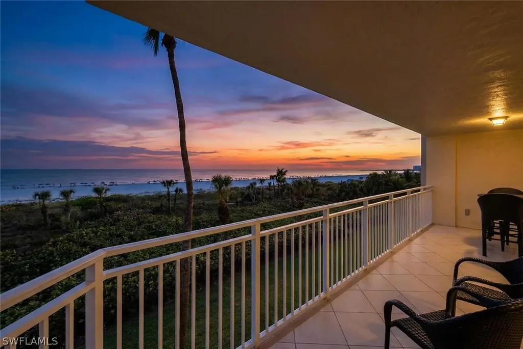 Marco Island FL, 520 S Collier Boulevard, Unit 301
