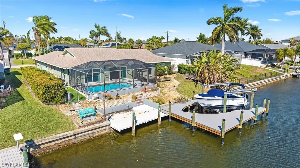 4535 SW 13th Avenue Cape Coral FL 33914