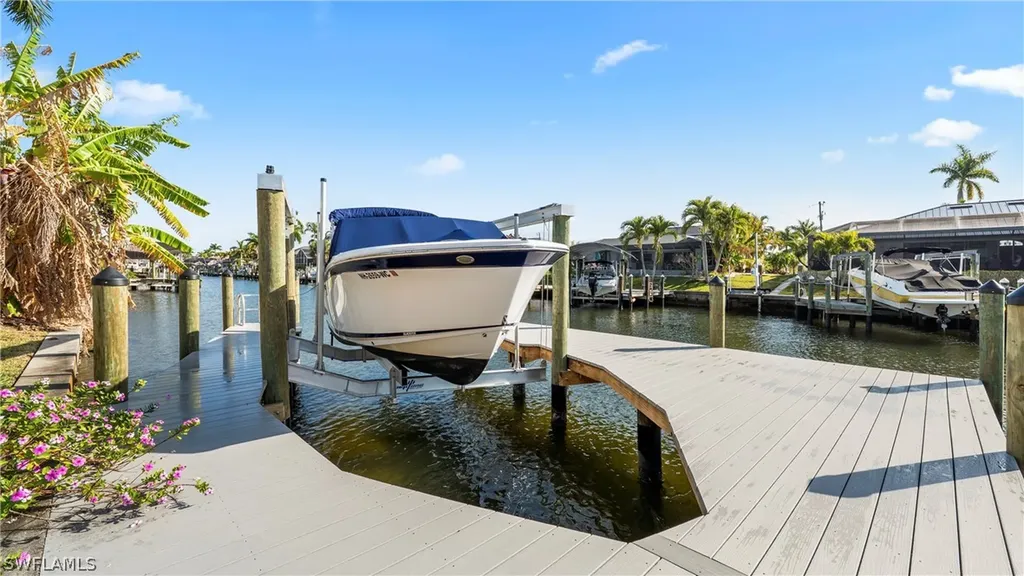 4535 SW 13th Avenue Cape Coral FL 33914