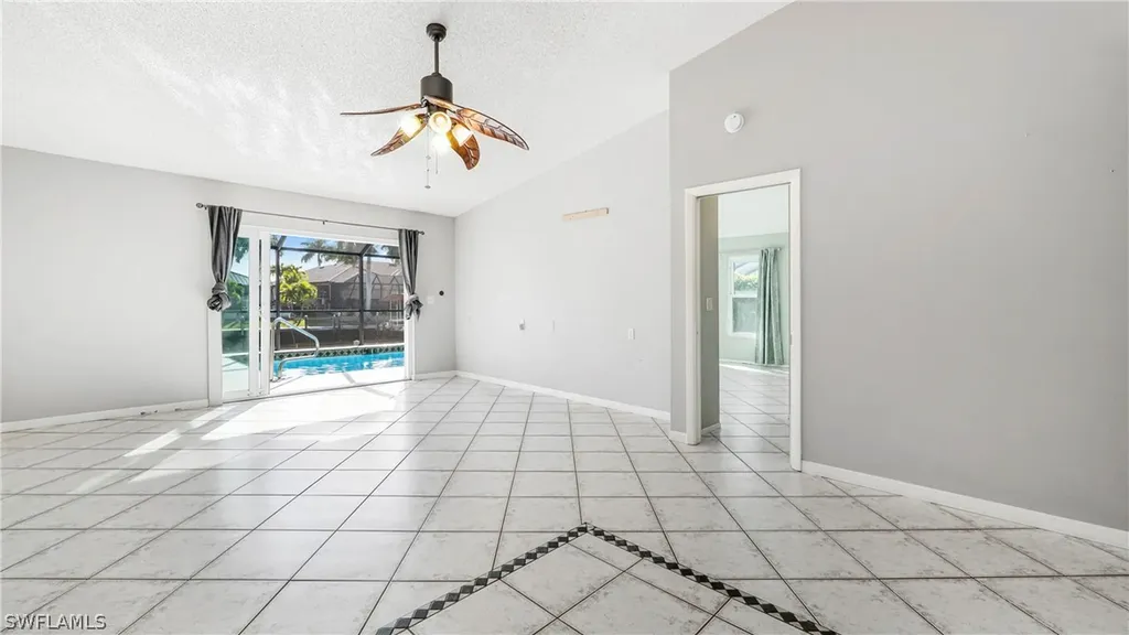 4535 SW 13th Avenue Cape Coral FL 33914
