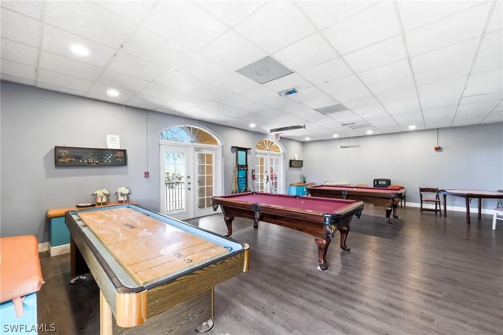 25000 Tamiami Trail E Naples FL 34114