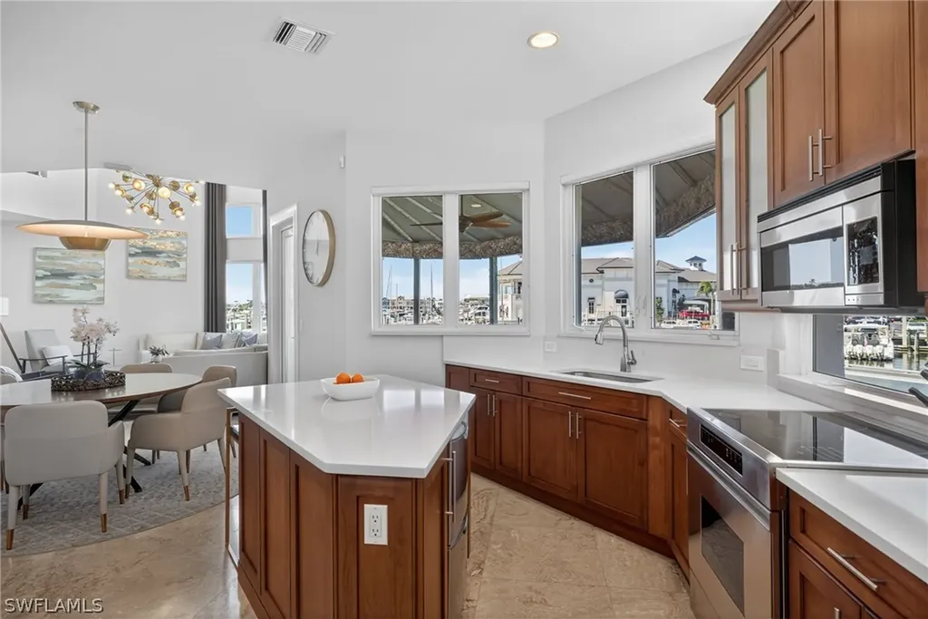 1305 Curlew Avenue Naples FL 34102