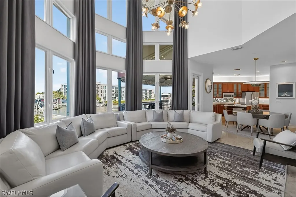 1305 Curlew Avenue Naples FL 34102