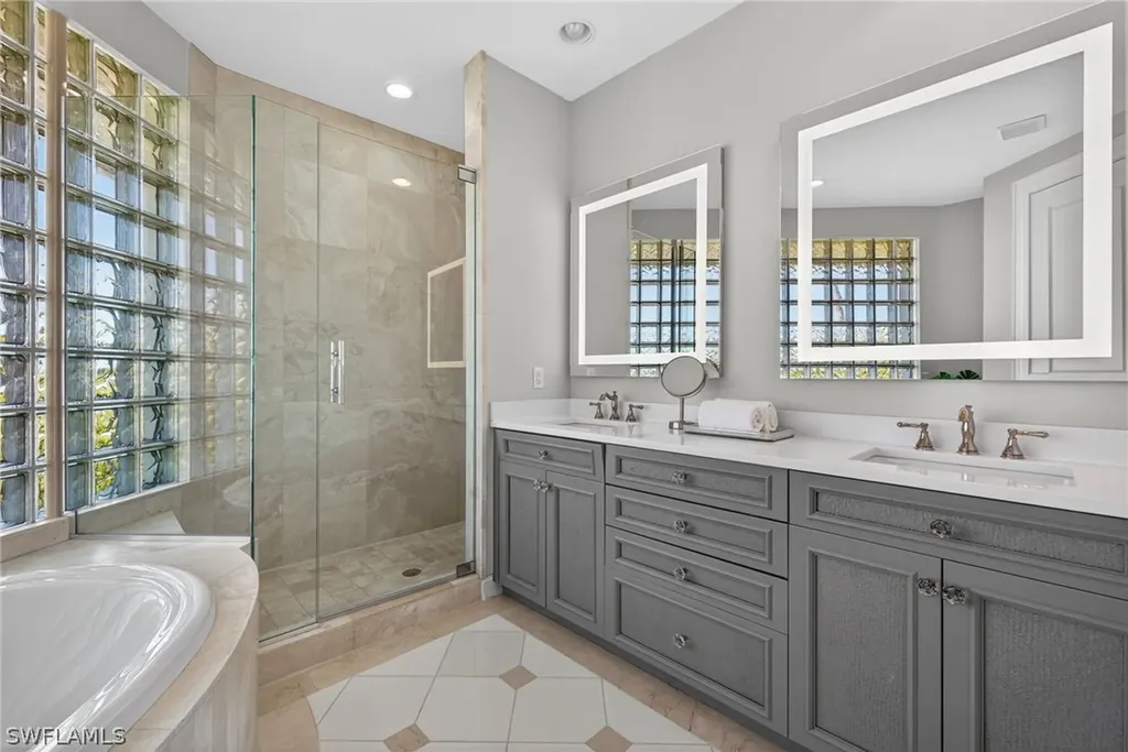 1305 Curlew Avenue Naples FL 34102