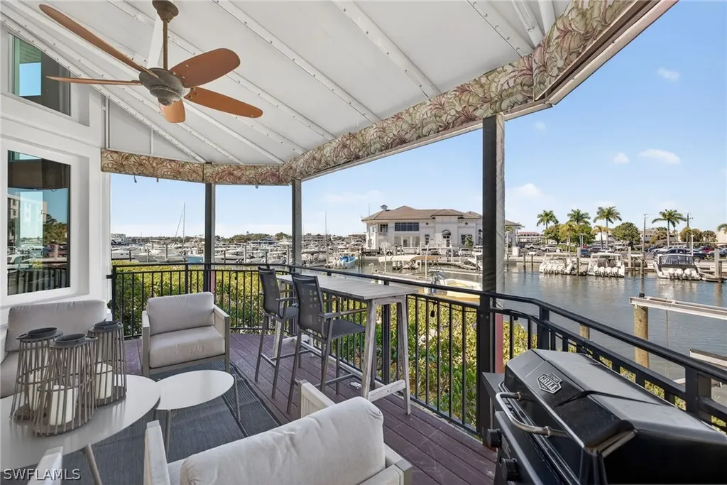 1305 Curlew Avenue Naples FL 34102