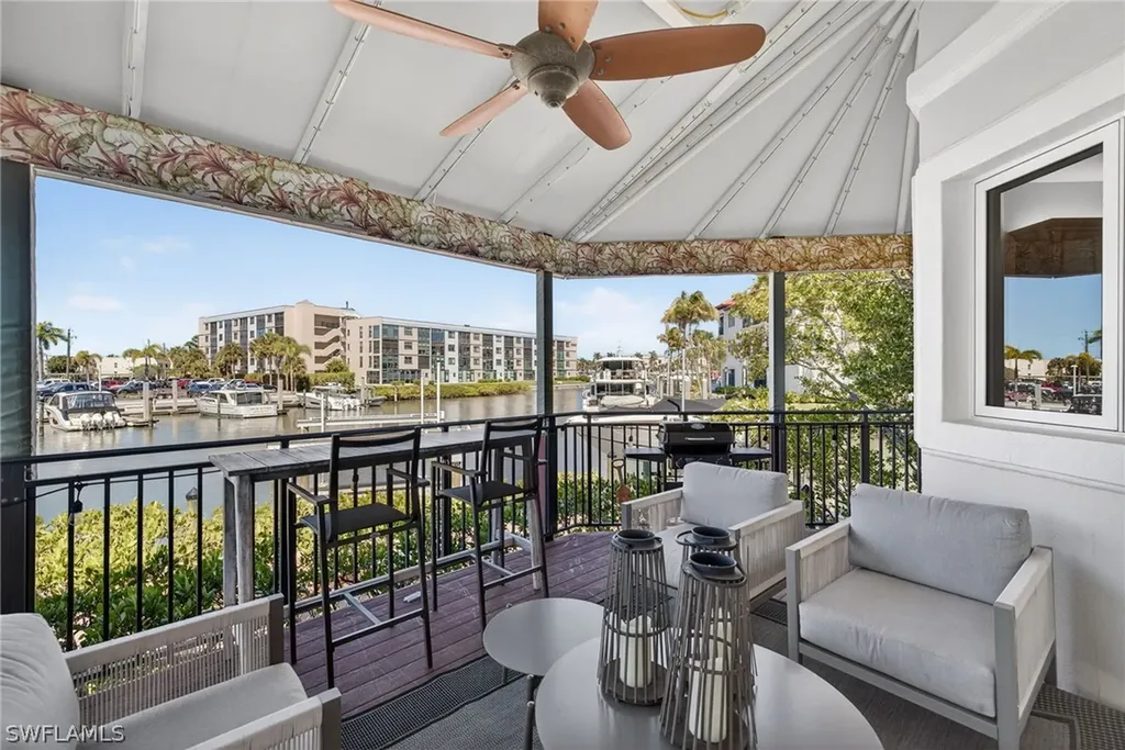 1305 Curlew Avenue Naples FL 34102