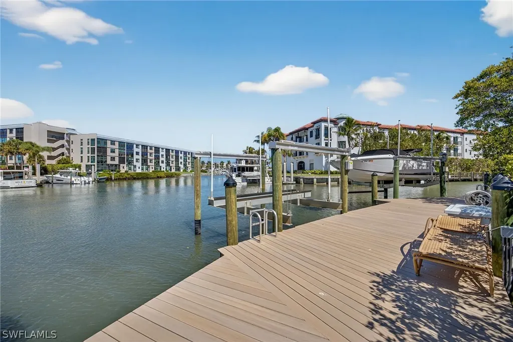 1305 Curlew Avenue Naples FL 34102