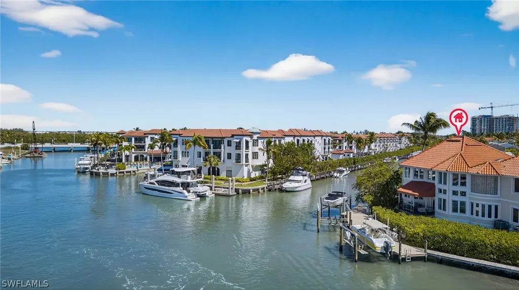 1305 Curlew Avenue Naples FL 34102