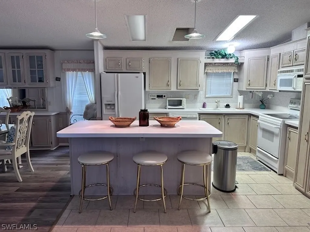 1025 Silver Lakes Boulevard Naples FL 34114